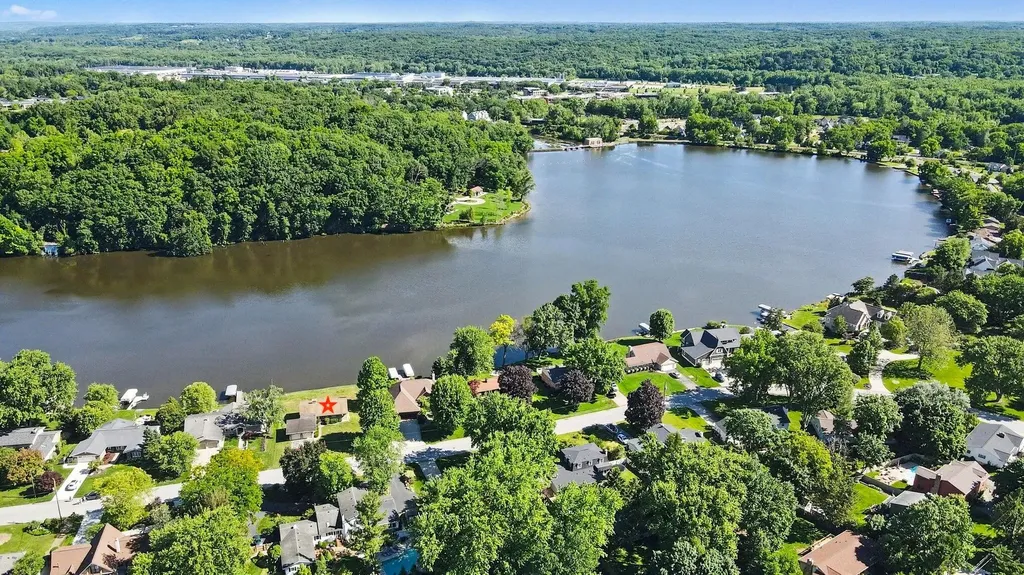 7261 Driftwood Drive SE Ada Township MI 49301