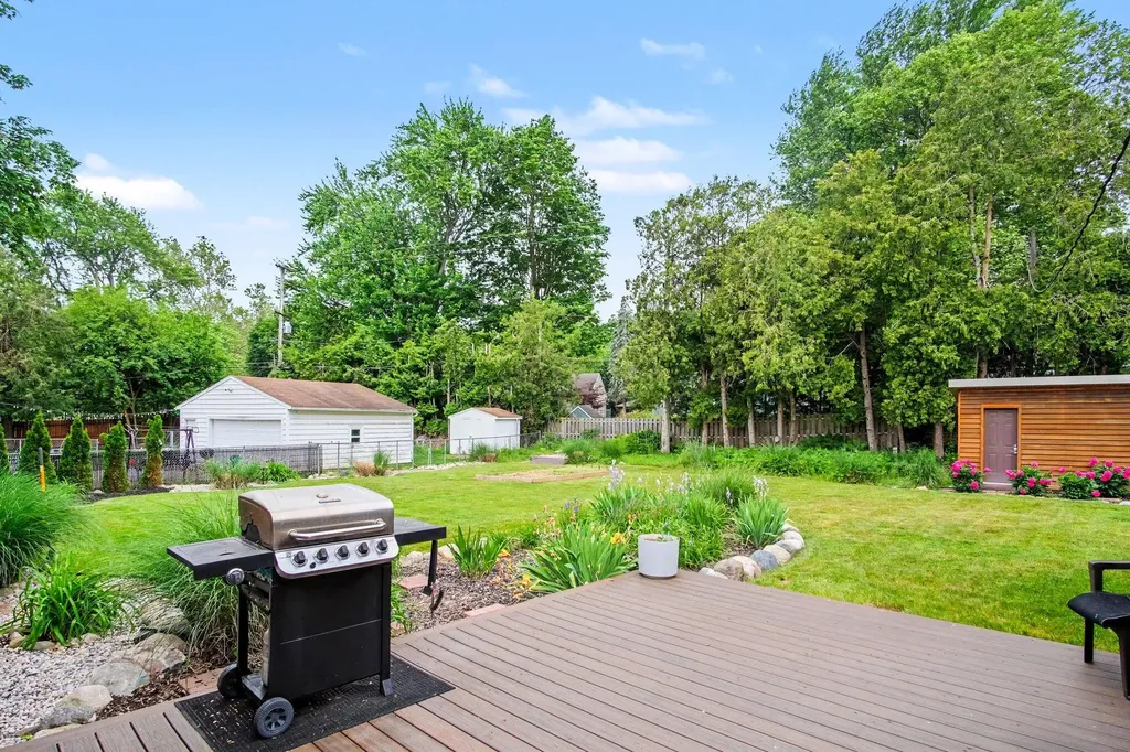 739 Old Gate Road NW Grand Rapids City MI 49504
