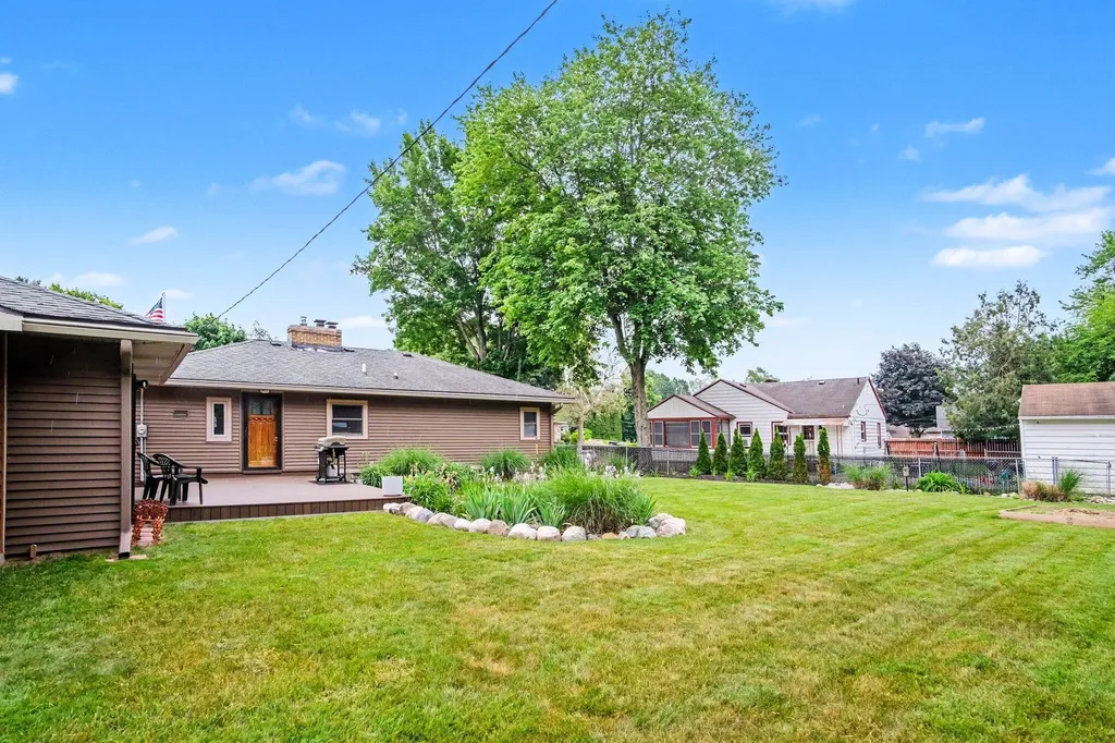 739 Old Gate Road NW Grand Rapids City MI 49504