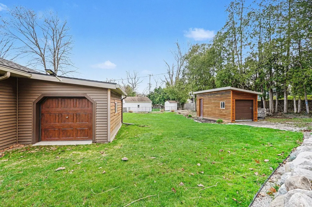 739 Old Gate Road NW Grand Rapids City MI 49504