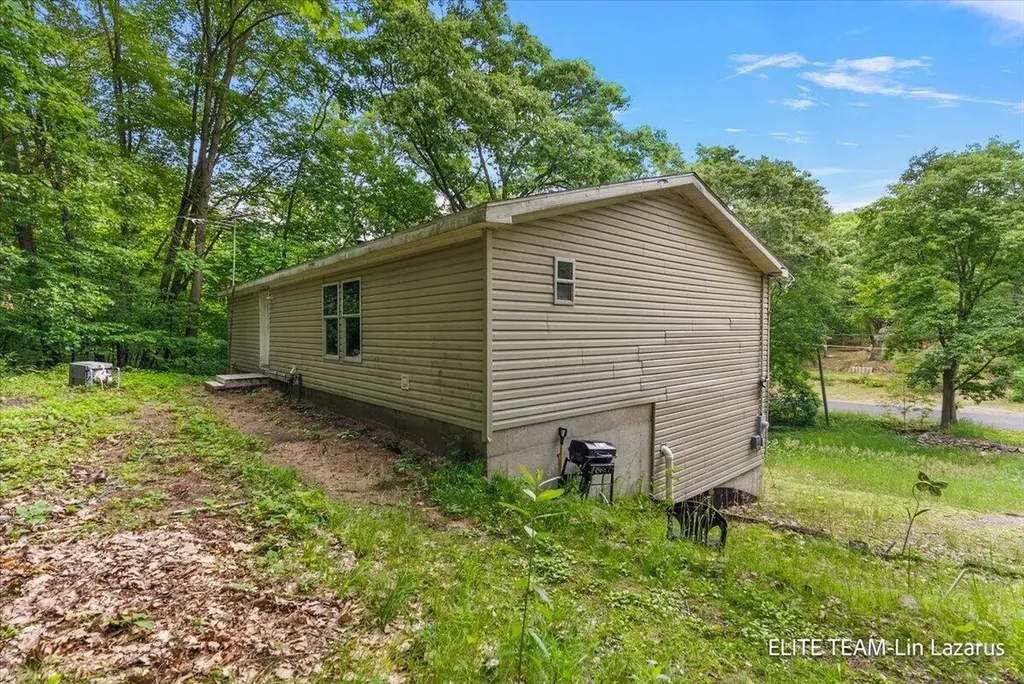 6718 Schmeid Road Cato Township MI 48850