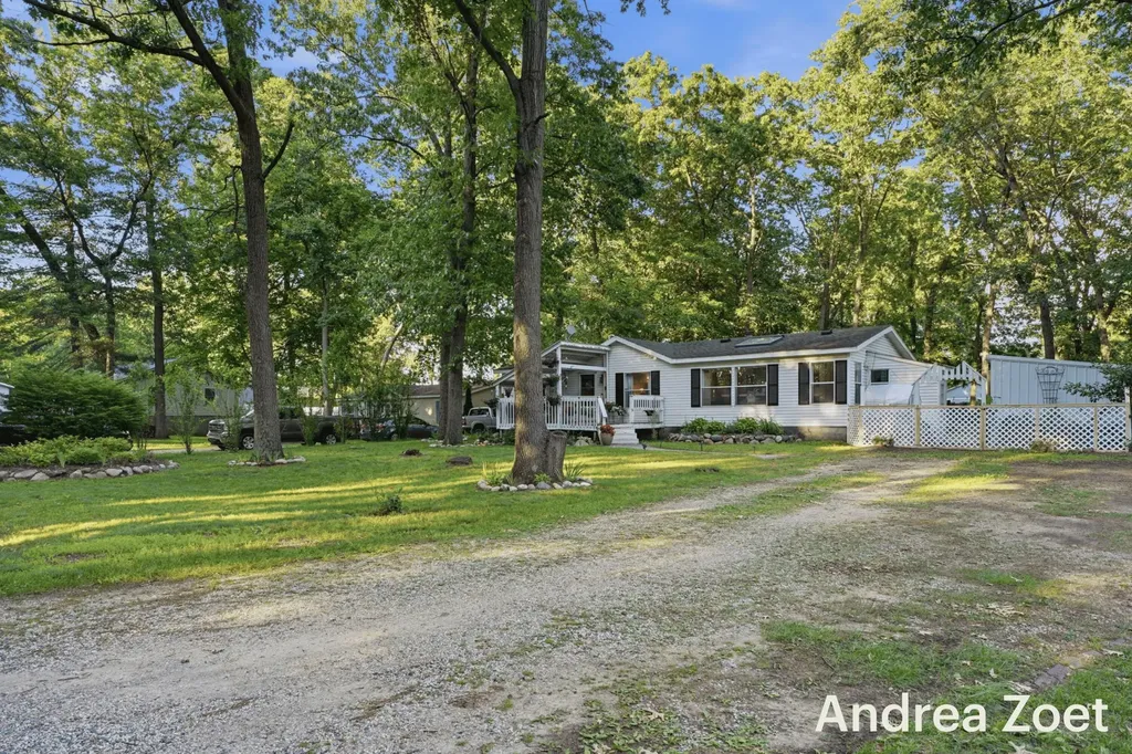 1705 Archwood Drive Yankee Springs Township MI 49348