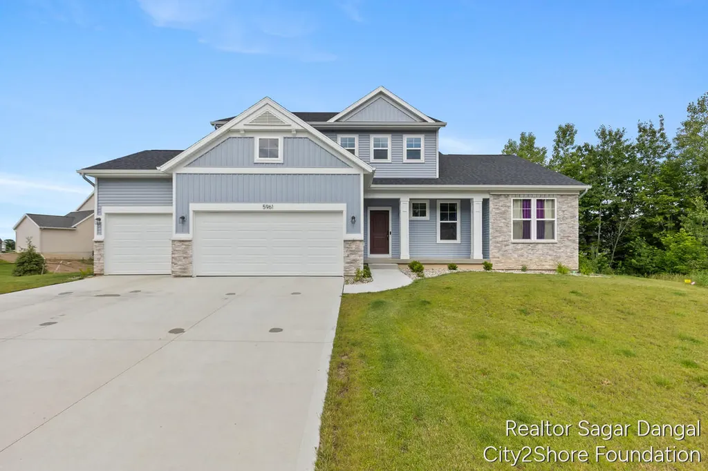 5961 SE Claymont Court SE Caledonia Township MI 49316