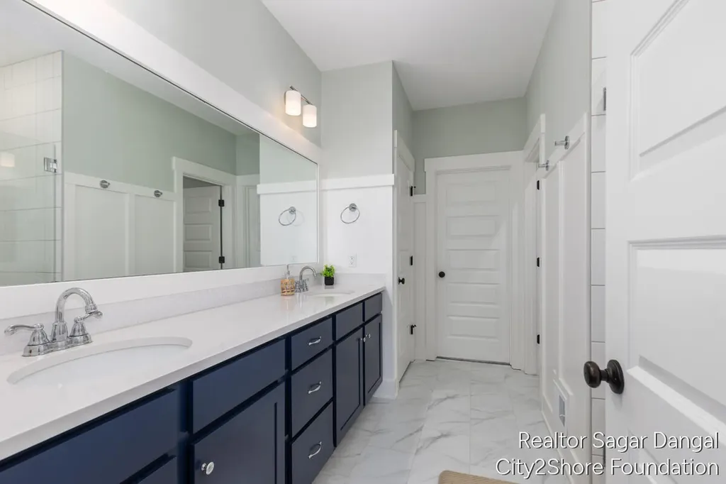 5961 SE Claymont Court SE Caledonia Township MI 49316