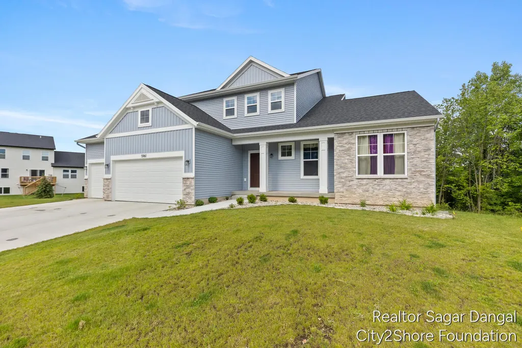 5961 SE Claymont Court SE Caledonia Township MI 49316