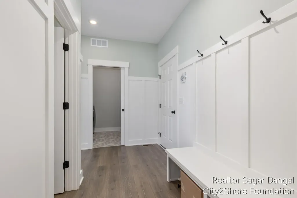 5961 SE Claymont Court SE Caledonia Township MI 49316