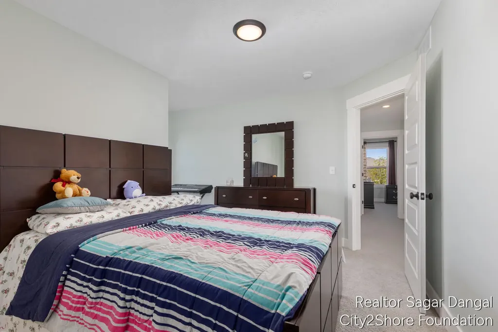 5961 SE Claymont Court SE Caledonia Township MI 49316
