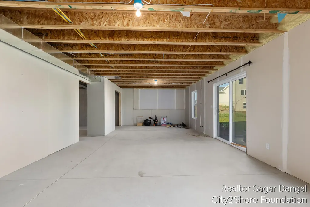 5961 SE Claymont Court SE Caledonia Township MI 49316