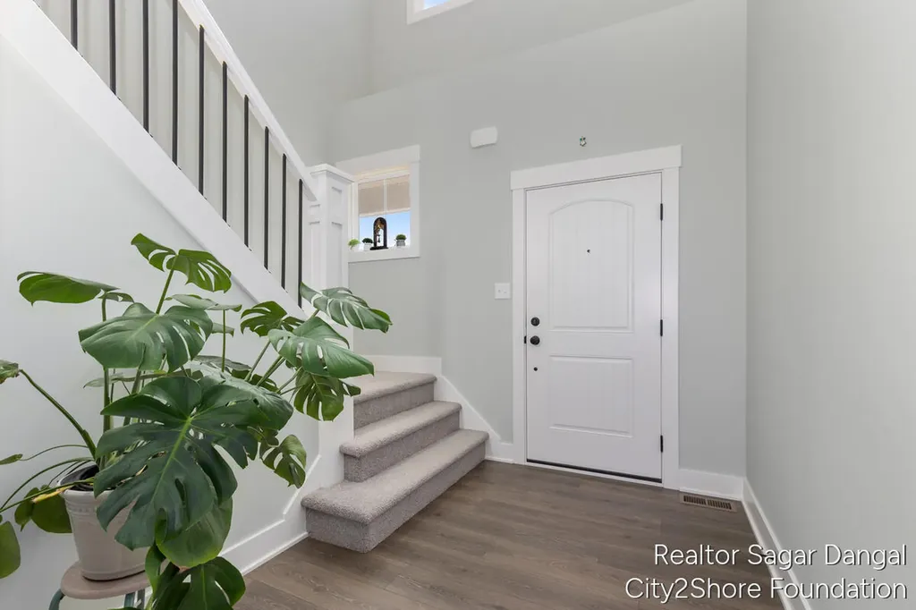 5961 SE Claymont Court SE Caledonia Township MI 49316