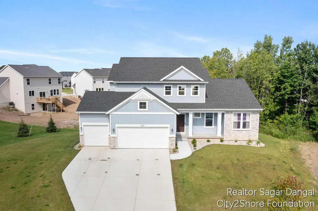 5961 SE Claymont Court SE Caledonia Township MI 49316
