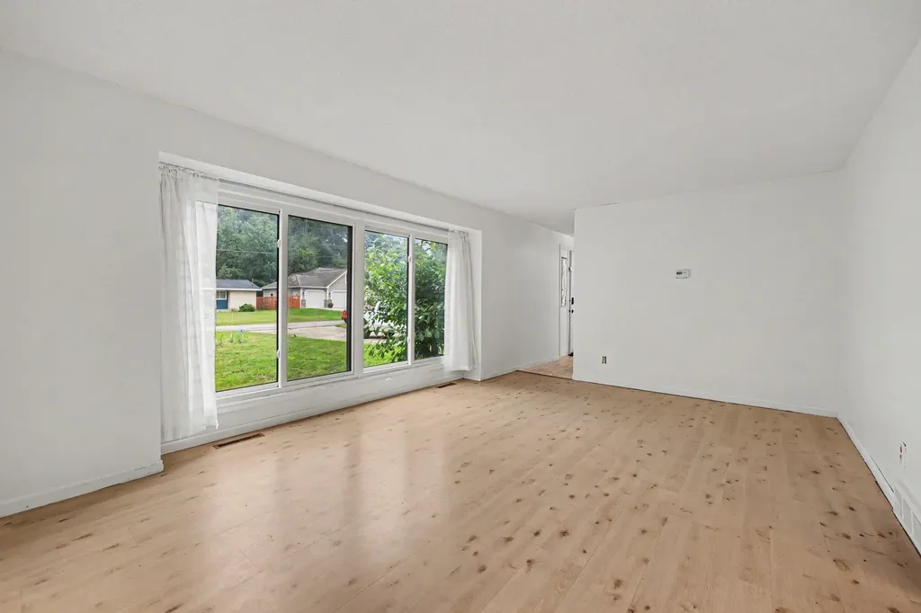 1915 Shorewood Drive Norton Shores City MI 49441