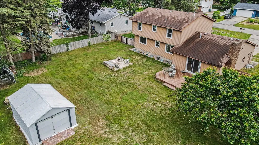1915 Shorewood Drive Norton Shores City MI 49441