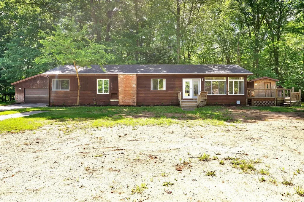 10088 S Brucker Avenue Bridgeton Township MI 49412