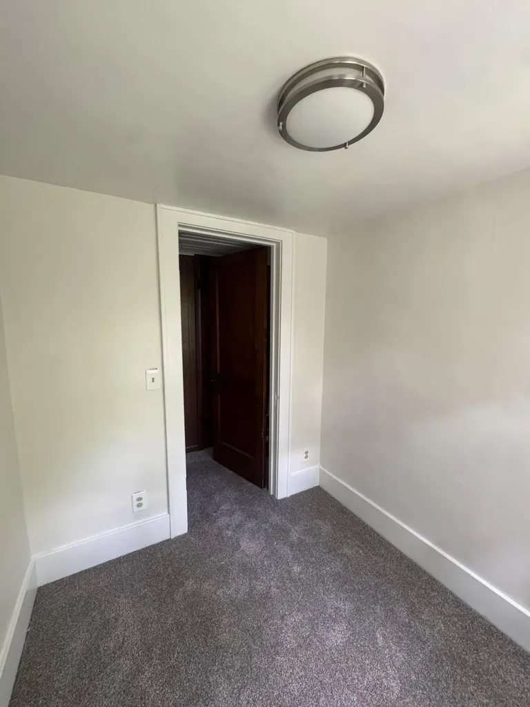 2222 Hoyle Avenue NW Walker City MI 49544