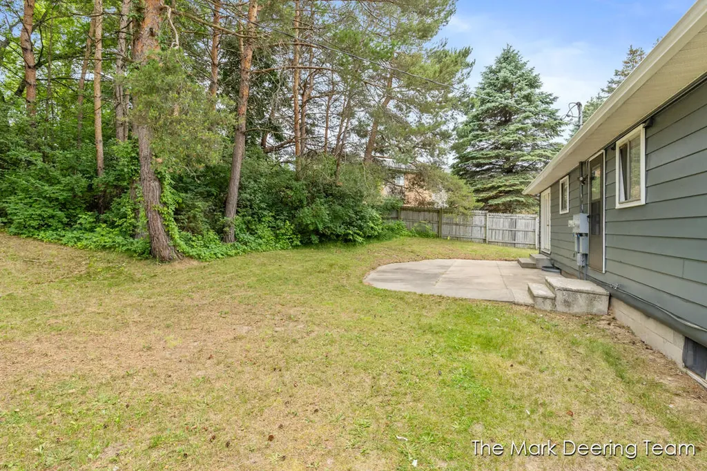1031 Fuller Avenue Big Rapids City MI 49307