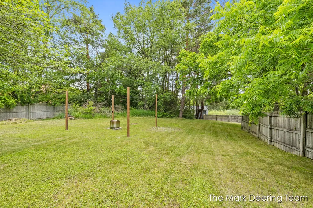 1031 Fuller Avenue Big Rapids City MI 49307