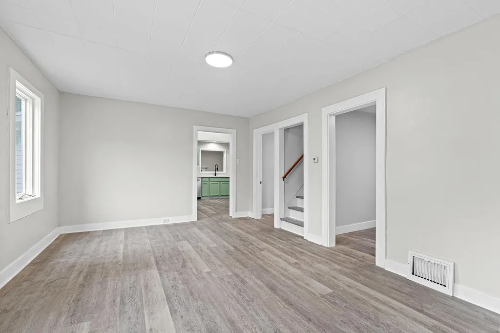 1632 W Lakewood Boulevard Park Township MI 49424