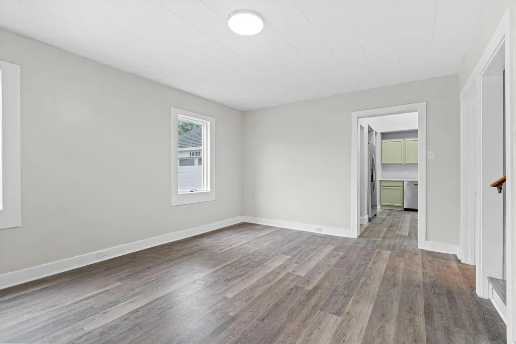1632 W Lakewood Boulevard Park Township MI 49424