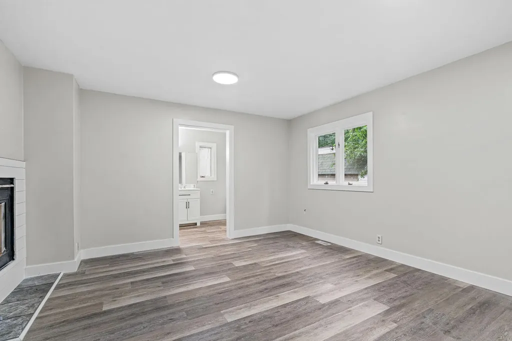 1632 W Lakewood Boulevard Park Township MI 49424