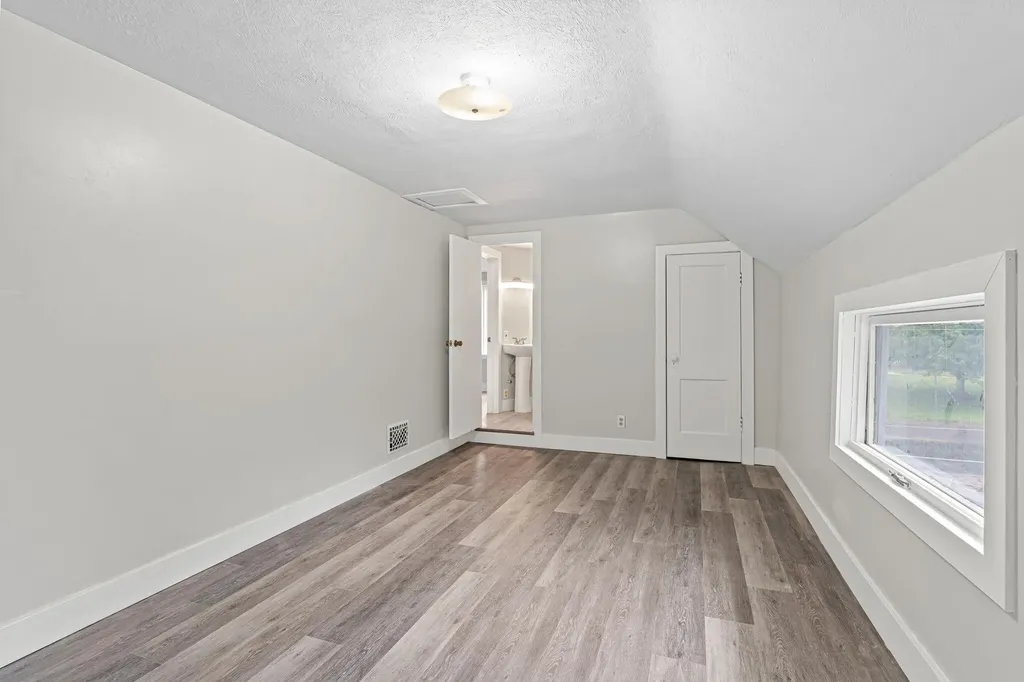1632 W Lakewood Boulevard Park Township MI 49424