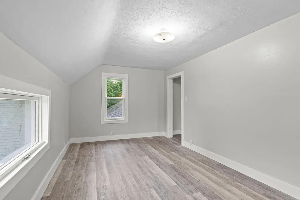 1632 W Lakewood Boulevard Park Township MI 49424