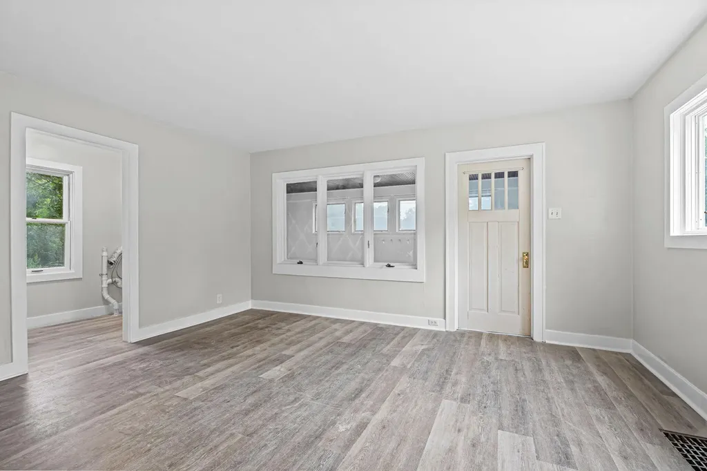 1632 W Lakewood Boulevard Park Township MI 49424