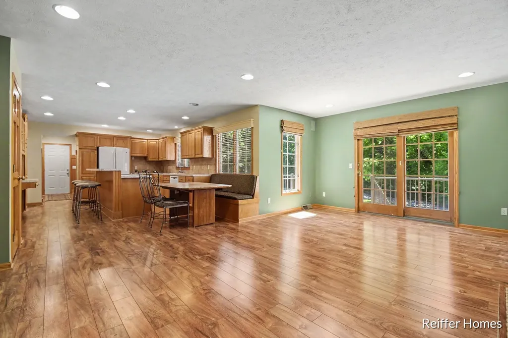 5115 Amanda Drive SW Wyoming City MI 49418