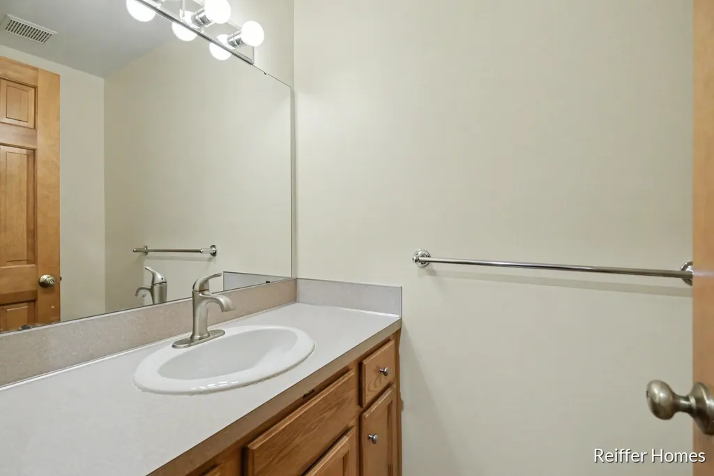 5115 Amanda Drive SW Wyoming City MI 49418