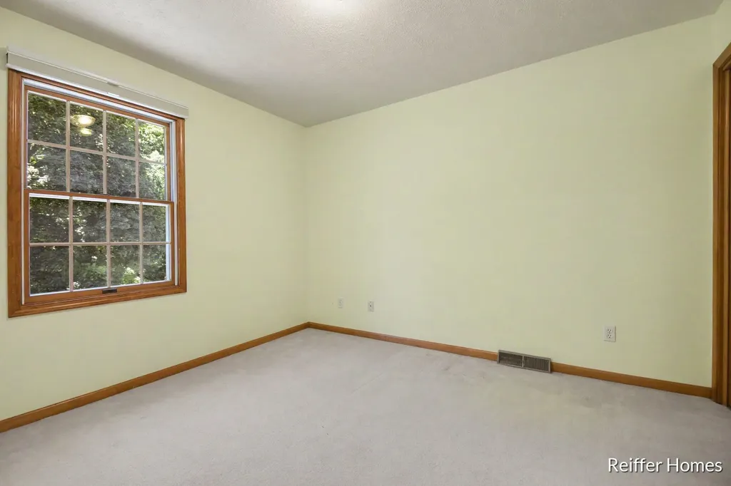 5115 Amanda Drive SW Wyoming City MI 49418