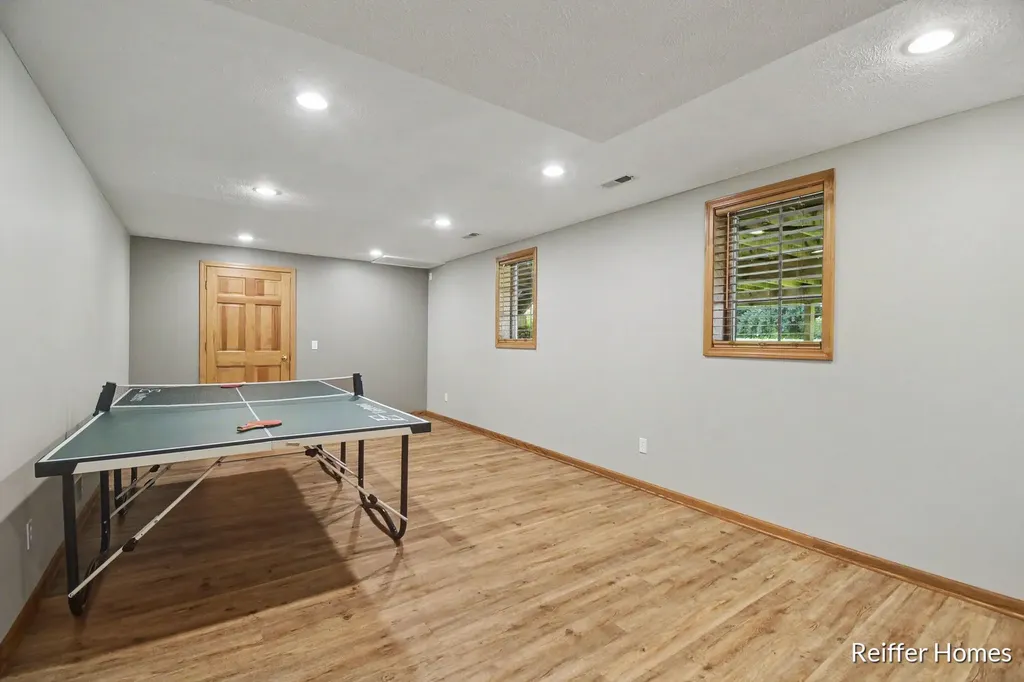 5115 Amanda Drive SW Wyoming City MI 49418