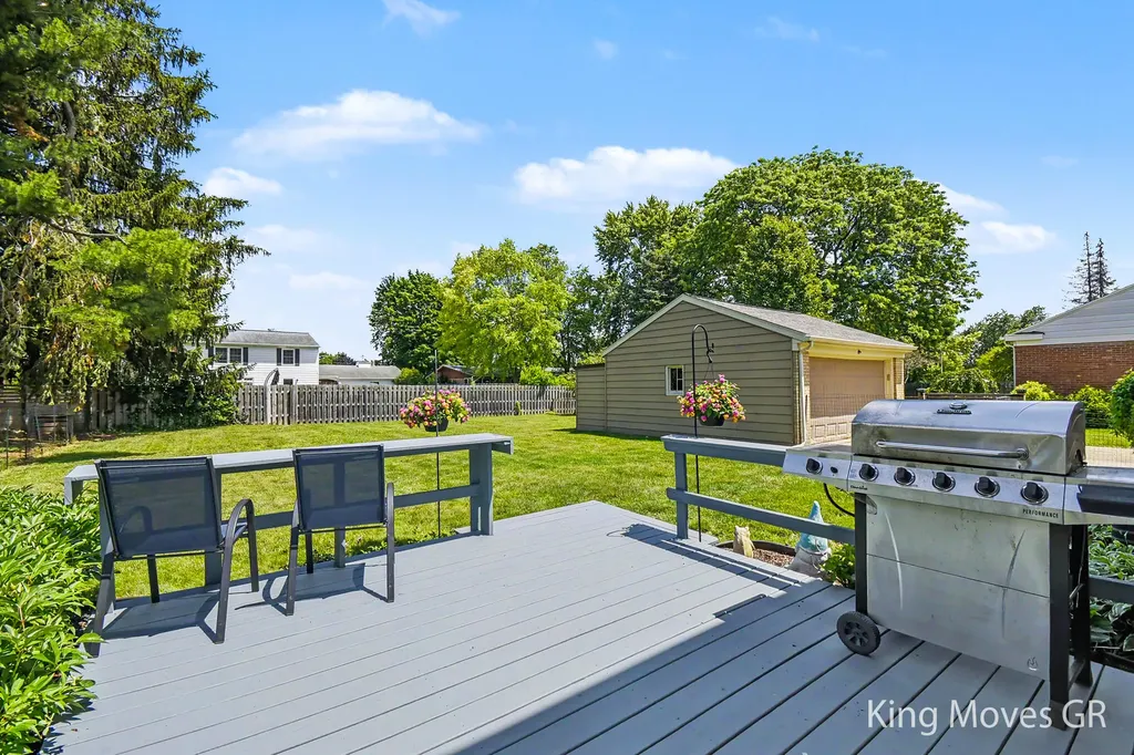 1821 Eastbrook Street SE Grand Rapids City MI 49508