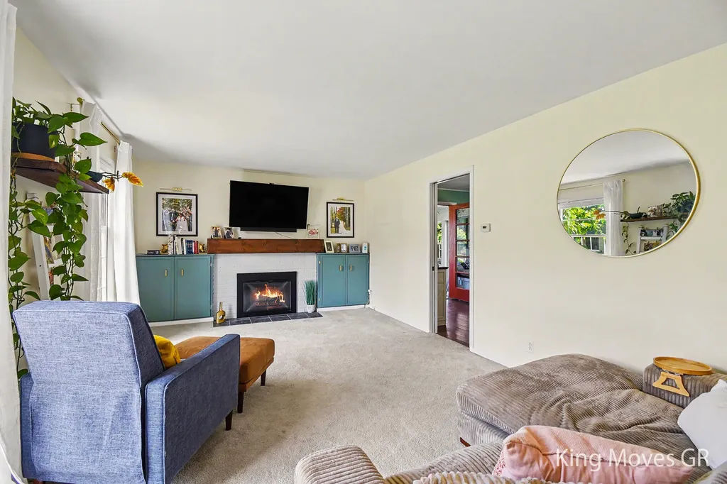 1821 Eastbrook Street SE Grand Rapids City MI 49508