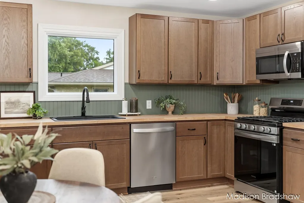 7836 Elbow Drive Georgetown Charter Township MI 49428
