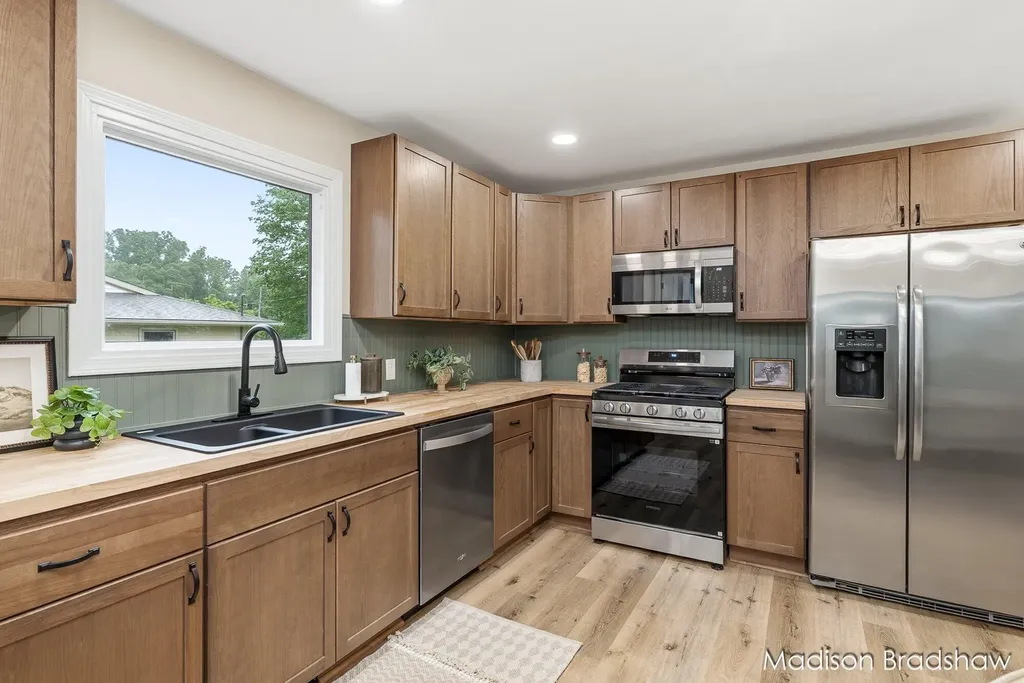 7836 Elbow Drive Georgetown Charter Township MI 49428