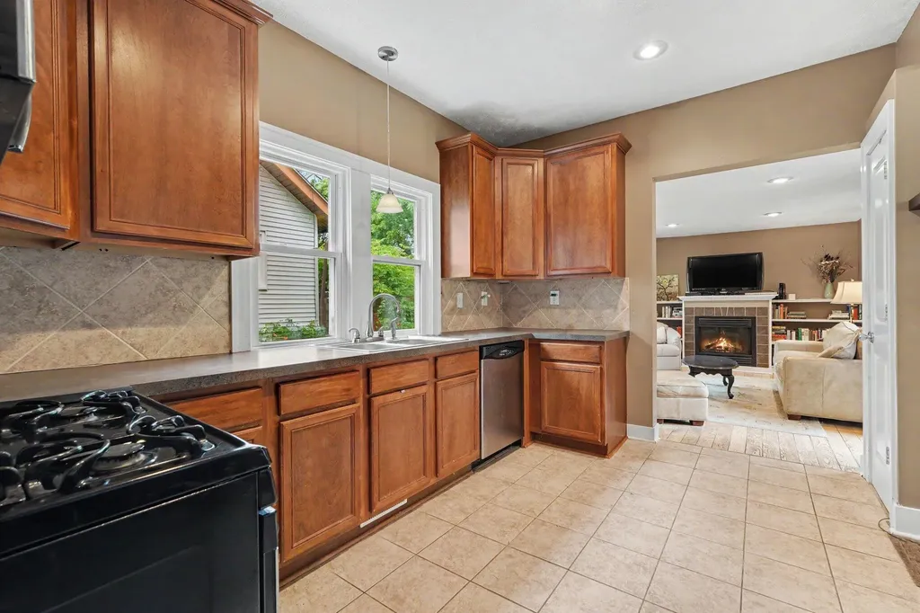 54 Lowell Avenue NE Grand Rapids City MI 49503