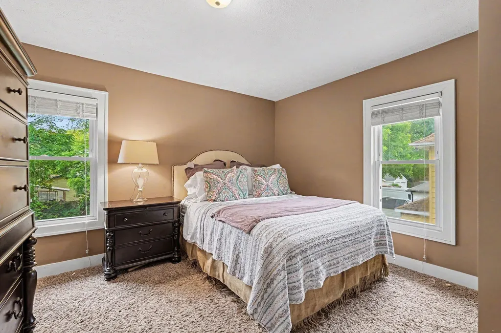 54 Lowell Avenue NE Grand Rapids City MI 49503