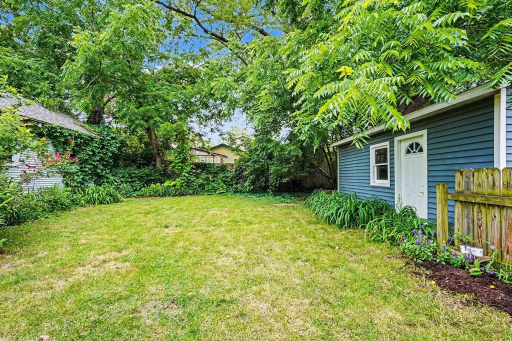 54 Lowell Avenue NE Grand Rapids City MI 49503