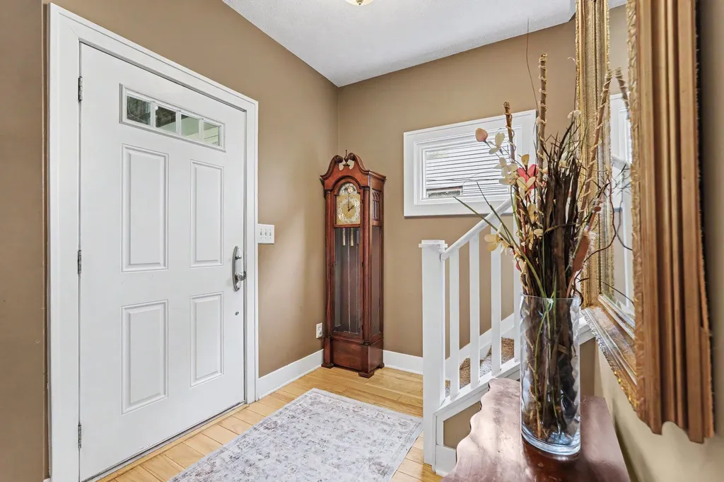 54 Lowell Avenue NE Grand Rapids City MI 49503