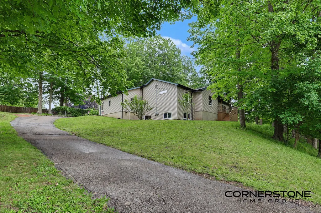 940 S Front Street Belding City MI 48809