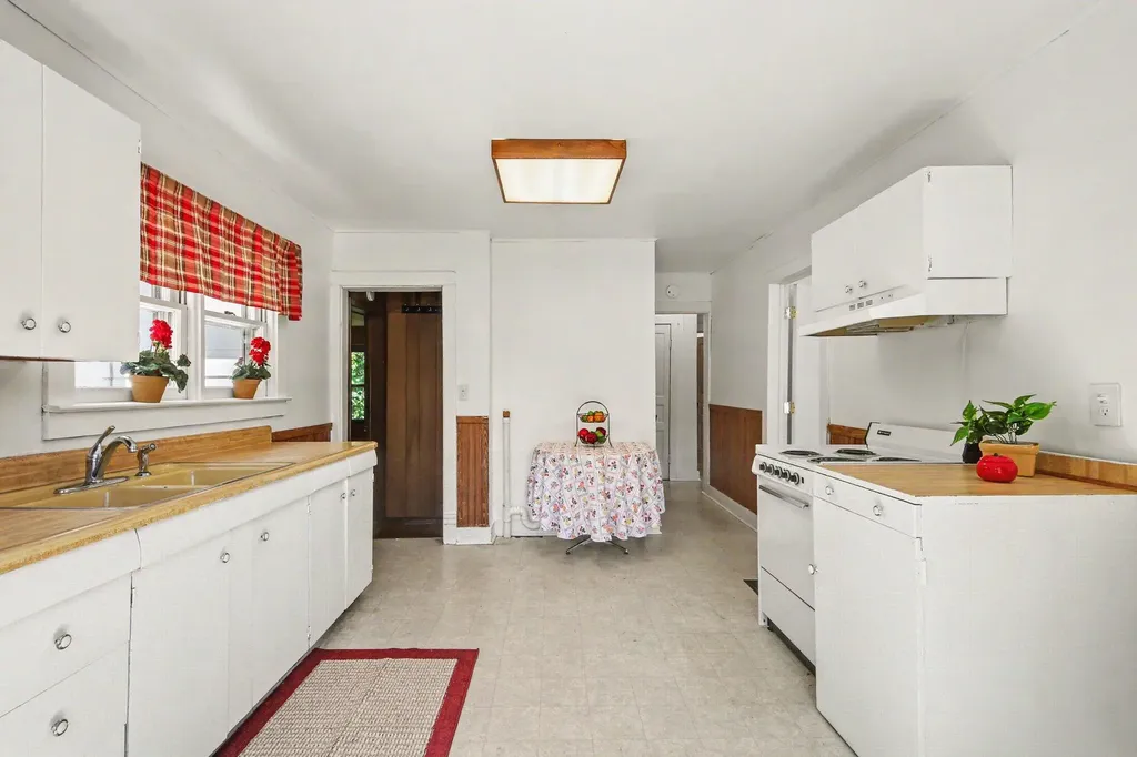 1248 Lincoln Road Allegan Township MI 49010