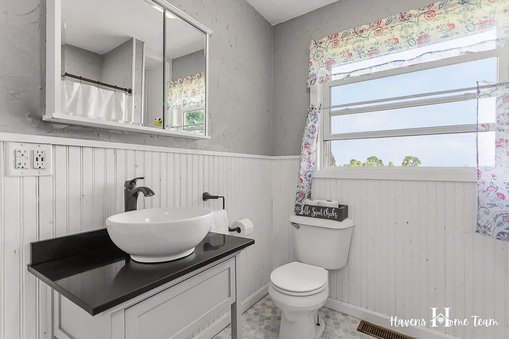25 W Tupper Lake Road Odessa Township MI 48849