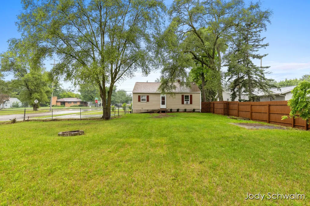 3844 Clyde Park Avenue SW Wyoming City MI 49509