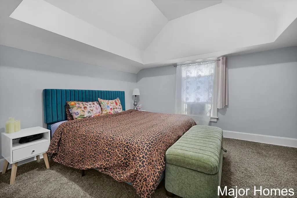 323 Robey Place SE Grand Rapids City MI 49506