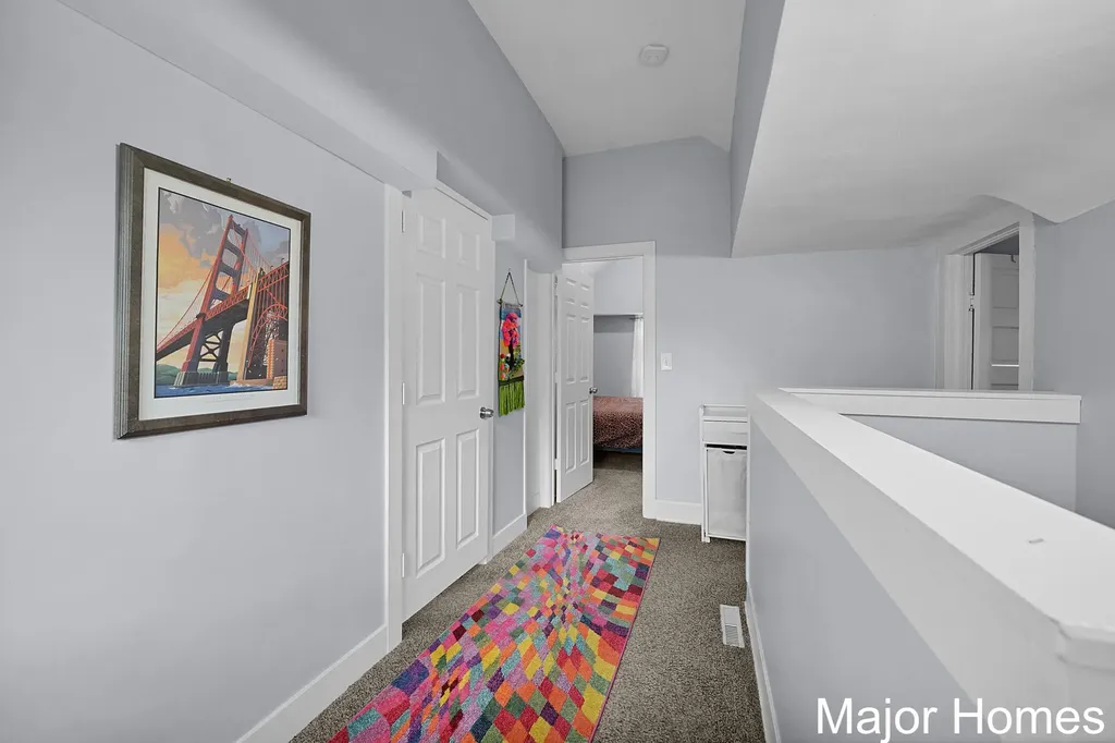 323 Robey Place SE Grand Rapids City MI 49506