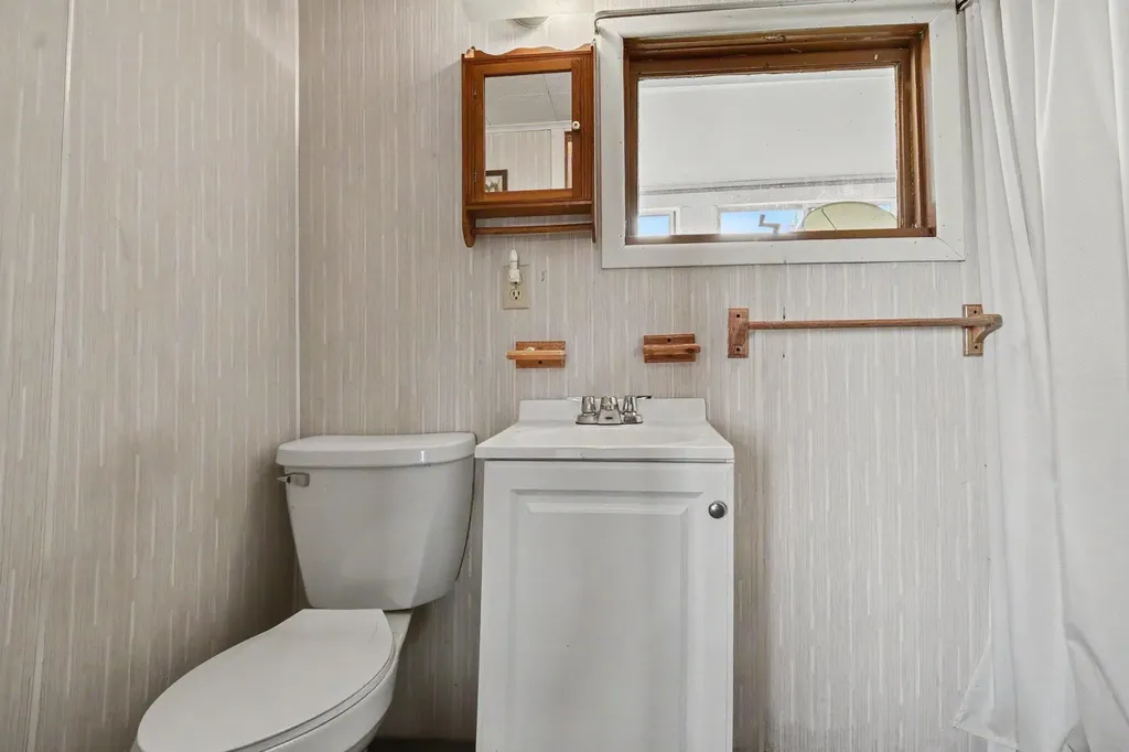 5752 W Houghton Lake Drive Roscommon Township MI 48629