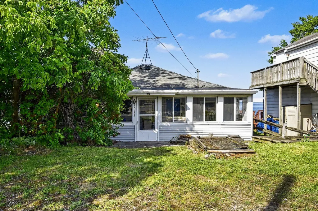 5752 W Houghton Lake Drive Roscommon Township MI 48629