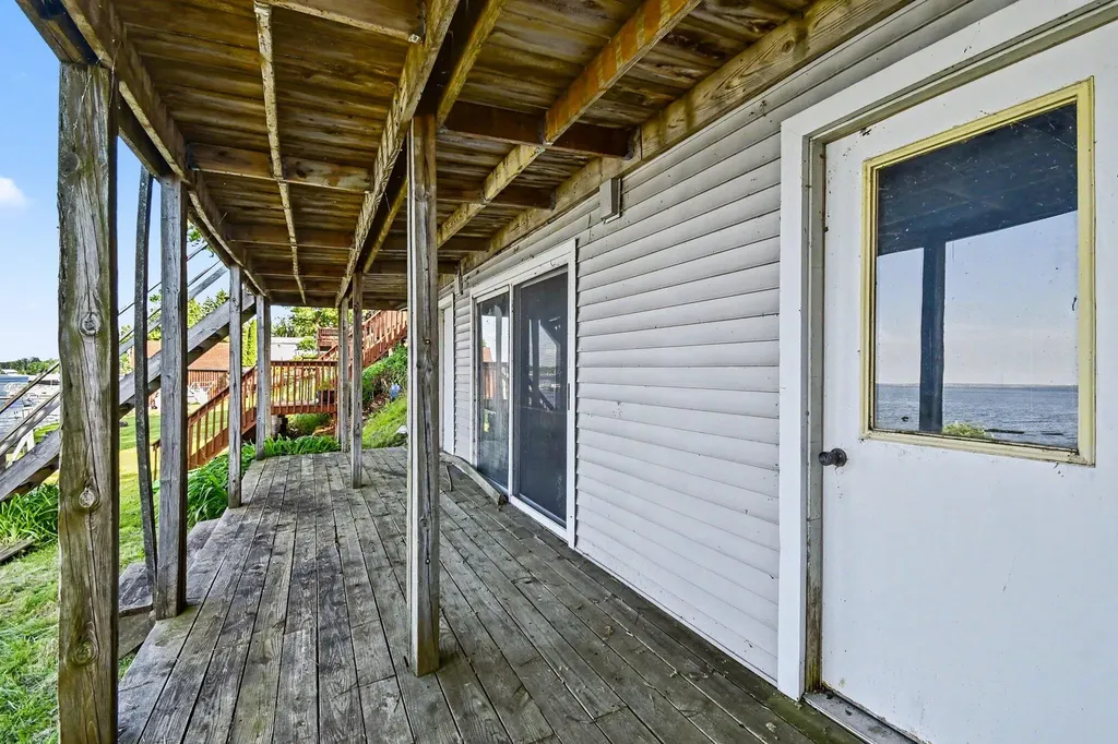 5752 W Houghton Lake Drive Roscommon Township MI 48629