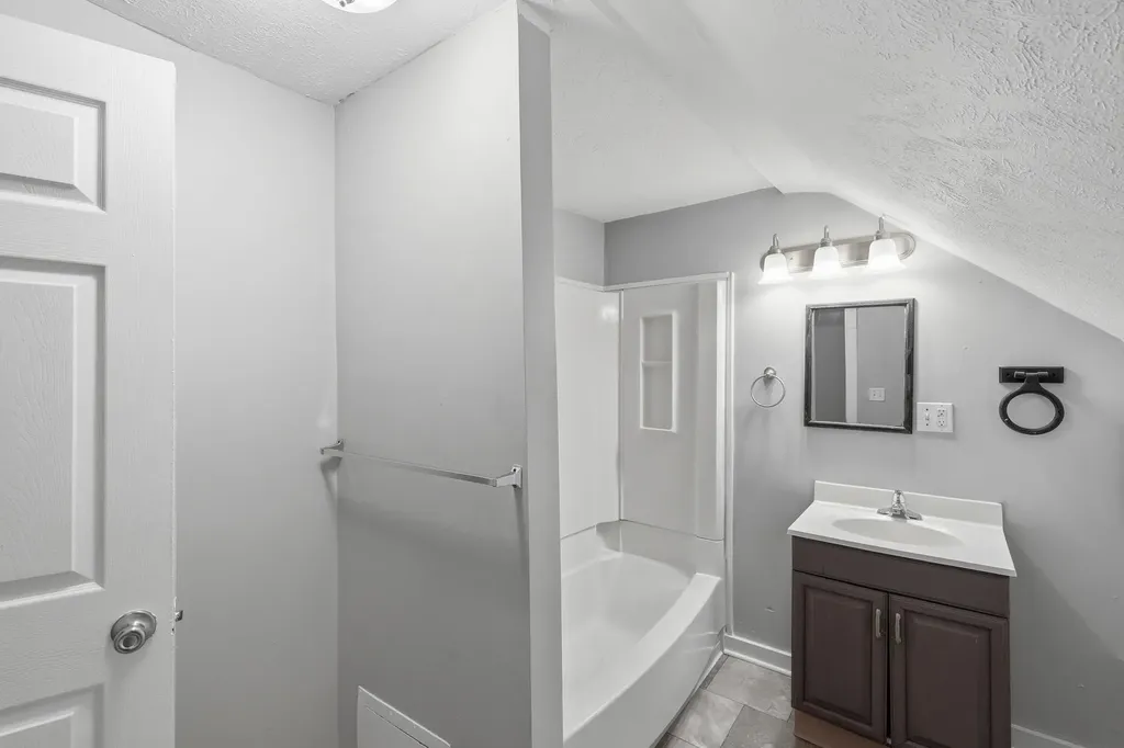 1128 Sigsbee Street SE Grand Rapids City MI 49506