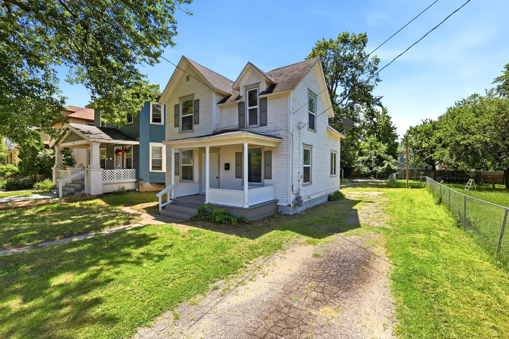 1128 Sigsbee Street SE Grand Rapids City MI 49506