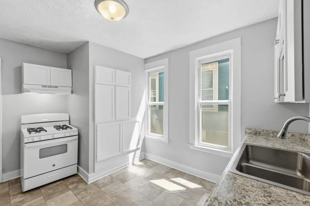 1128 Sigsbee Street SE Grand Rapids City MI 49506